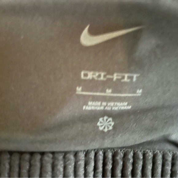 Nike  Black Dri-FIT Sports Bra NWT - Picture 4 of 6